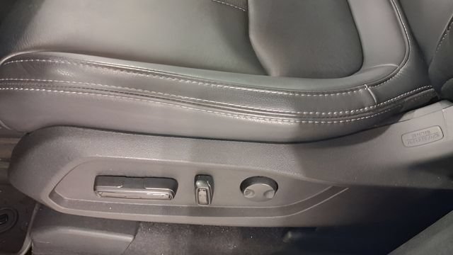 Used 2025 Honda Pilot Touring image 30