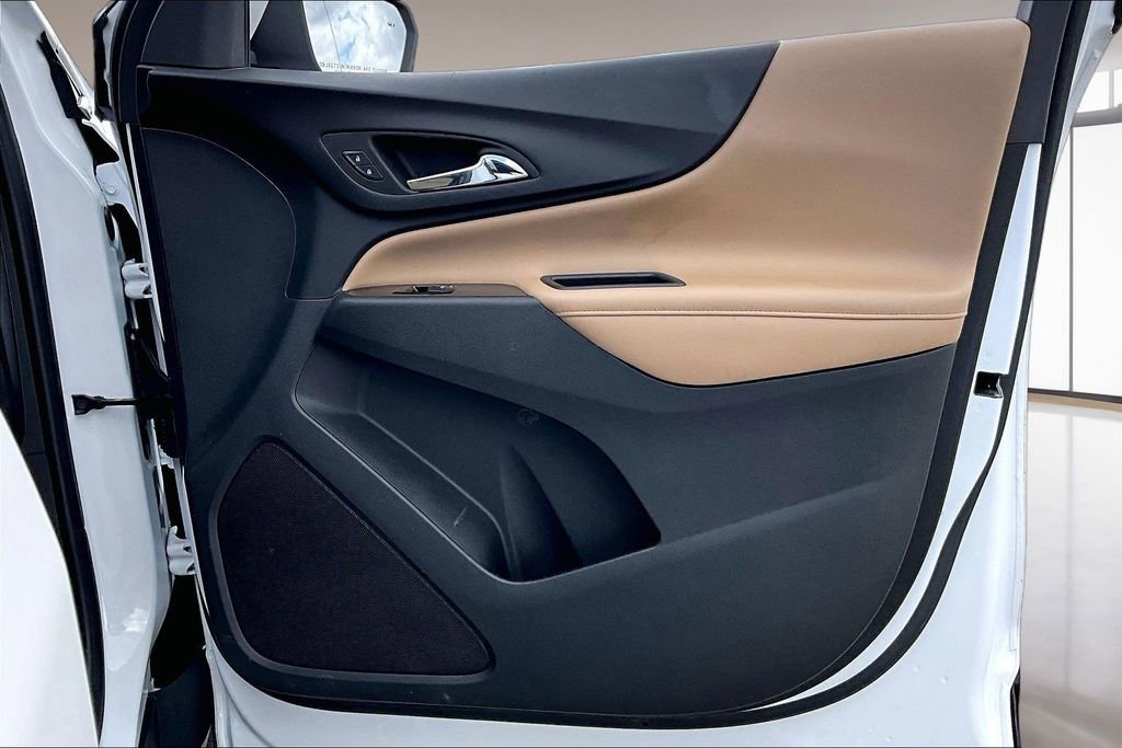 Used 2024 Chevrolet Equinox Premier image 18