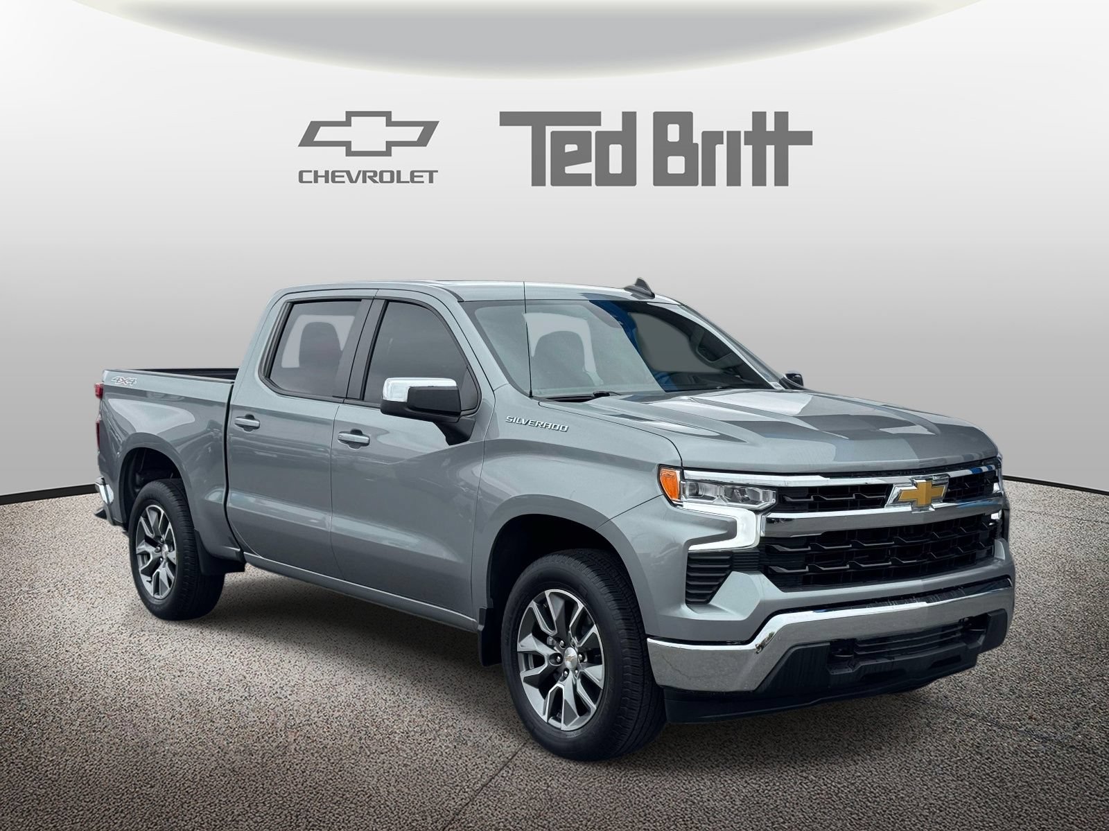 Used 2024 Chevrolet Silverado 1500 LT AWD/4WD image 3