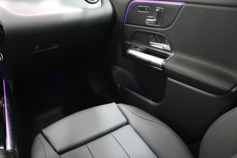 New 2025 Mercedes-Benz GLA 250 4MATIC image 9