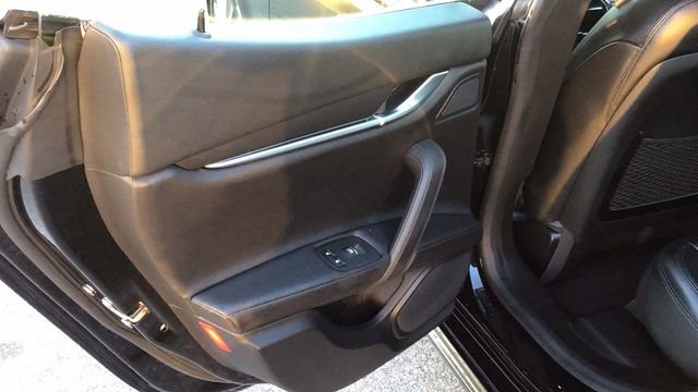 Used 2021 Maserati Ghibli S image 12