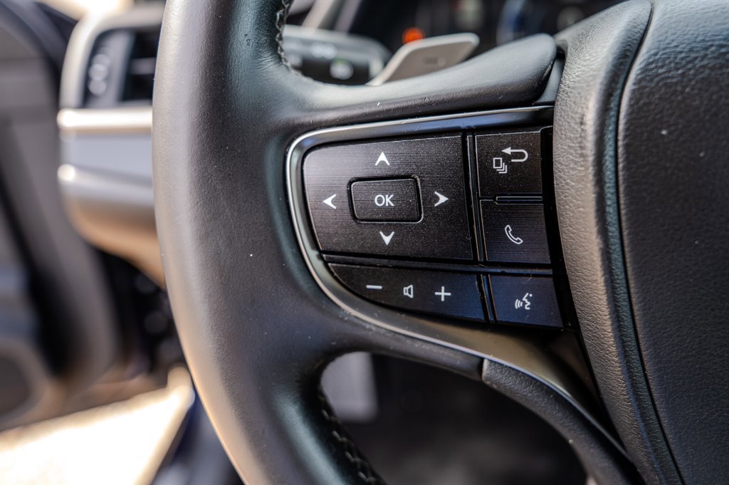 Used 2020 Lexus ES 350 image 16