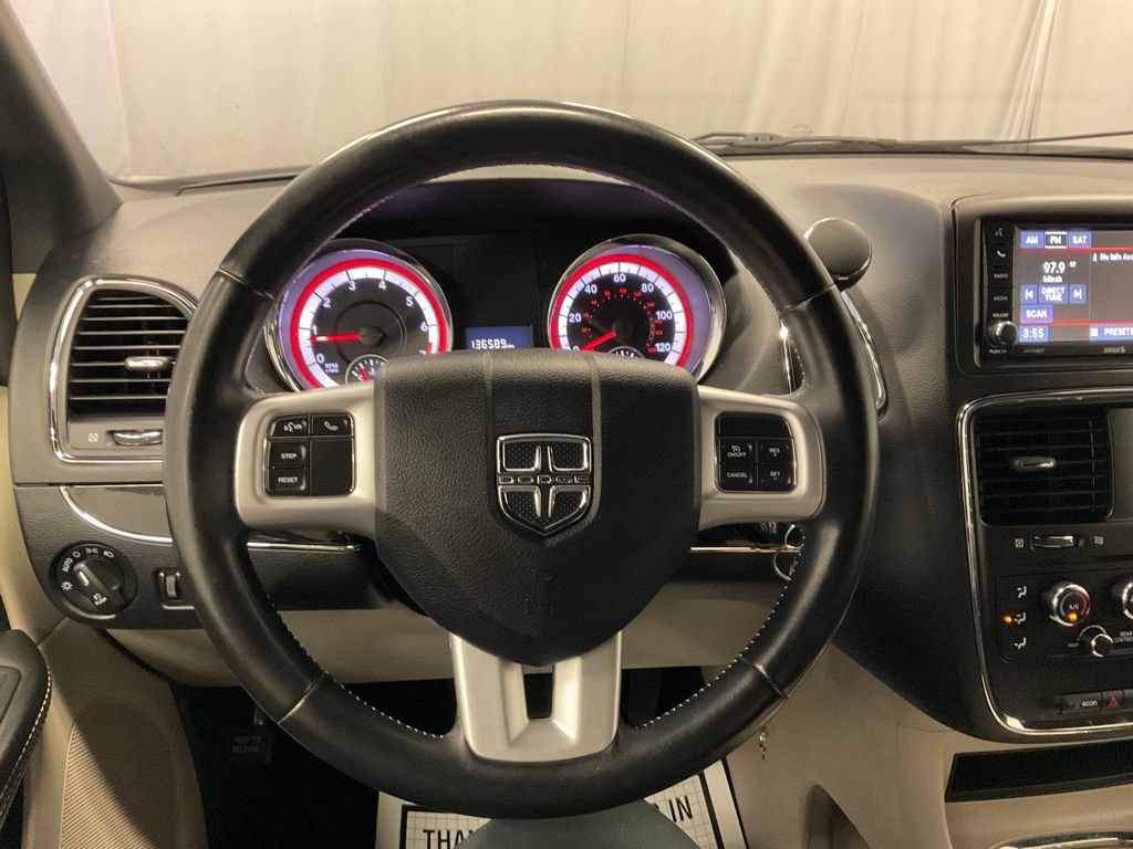 Used 2018 Dodge Grand Caravan SXT FWD image 24