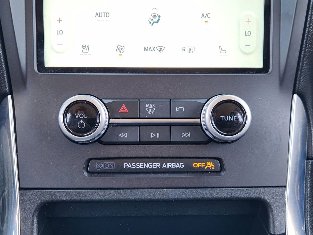 Used 2021 Ford Edge Titanium image 13