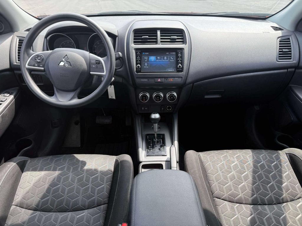 Used 2024 Mitsubishi Outlander Sport AWD image 15