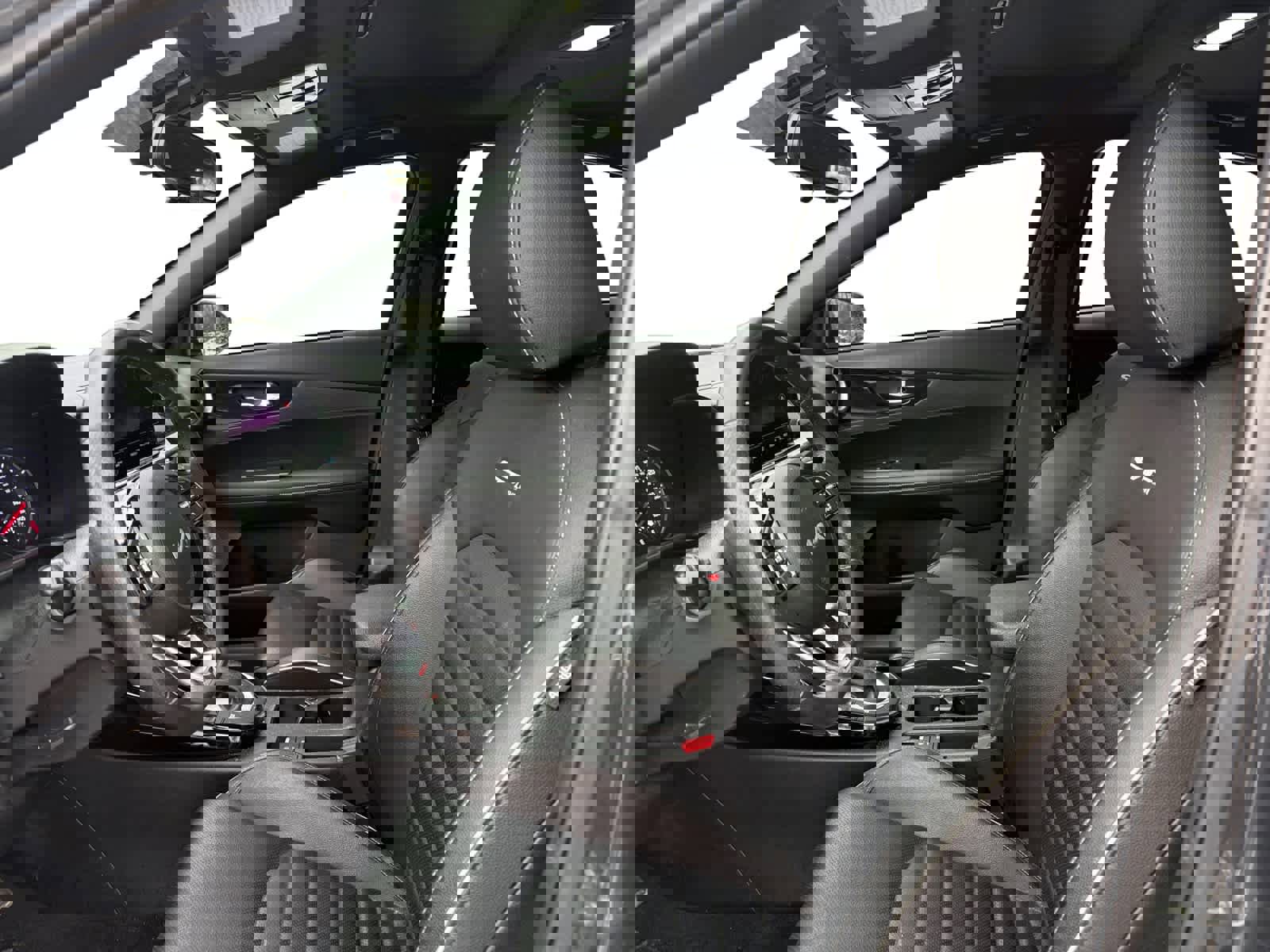 Used 2024 Kia Forte GT-Line w/ GT-Line Premium Package image 9