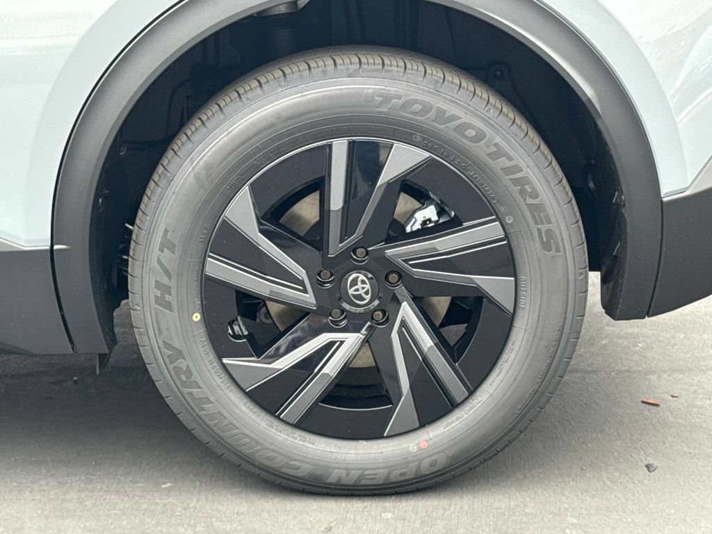 New 2026 Toyota C-HR AWD/4WD image 18