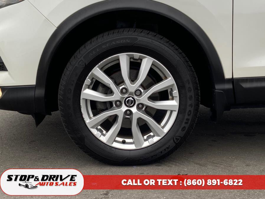 Used 2020 Nissan Rogue Sport SV w/ All-Weather Package image 9