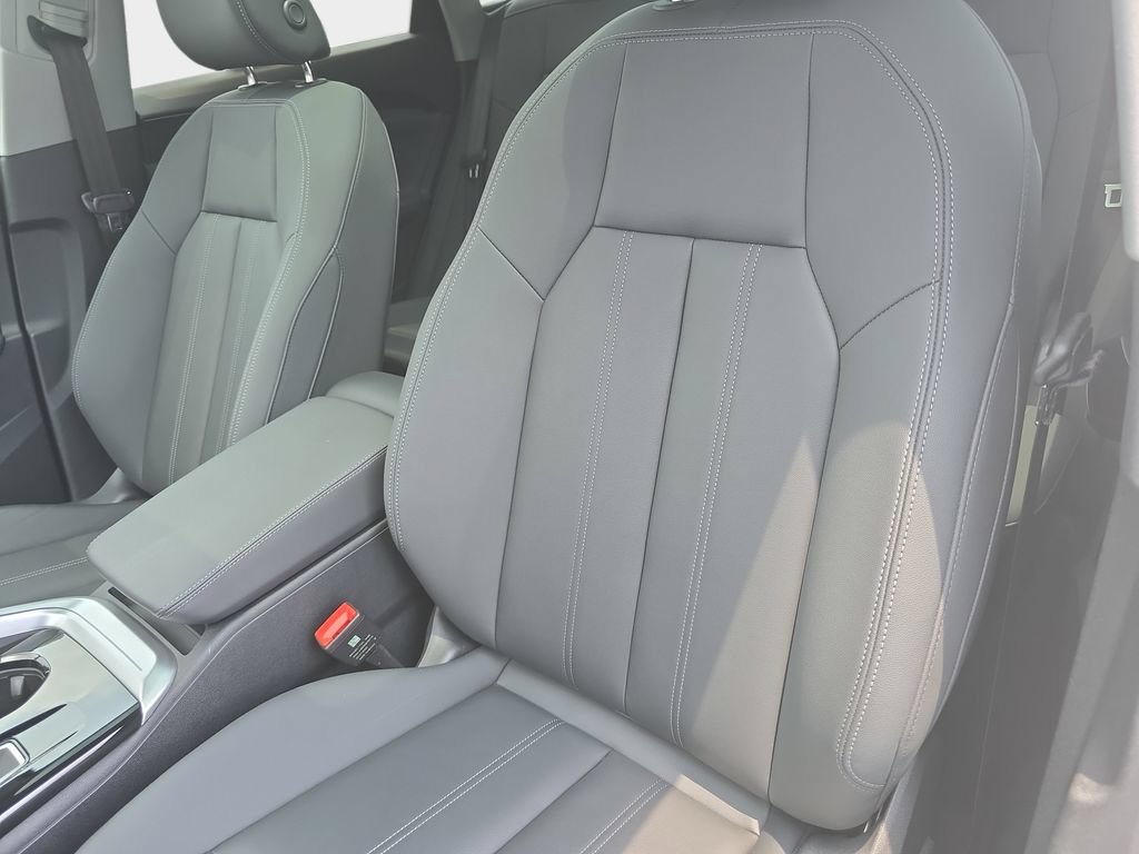Certified 2025 Audi Q5 Premium w/ Convenience Package AWD/4WD image 20