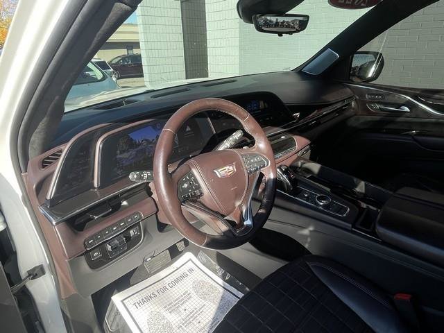 Used 2022 Cadillac Escalade ESV Sport Platinum w/ LPO, ONYX Package image 15
