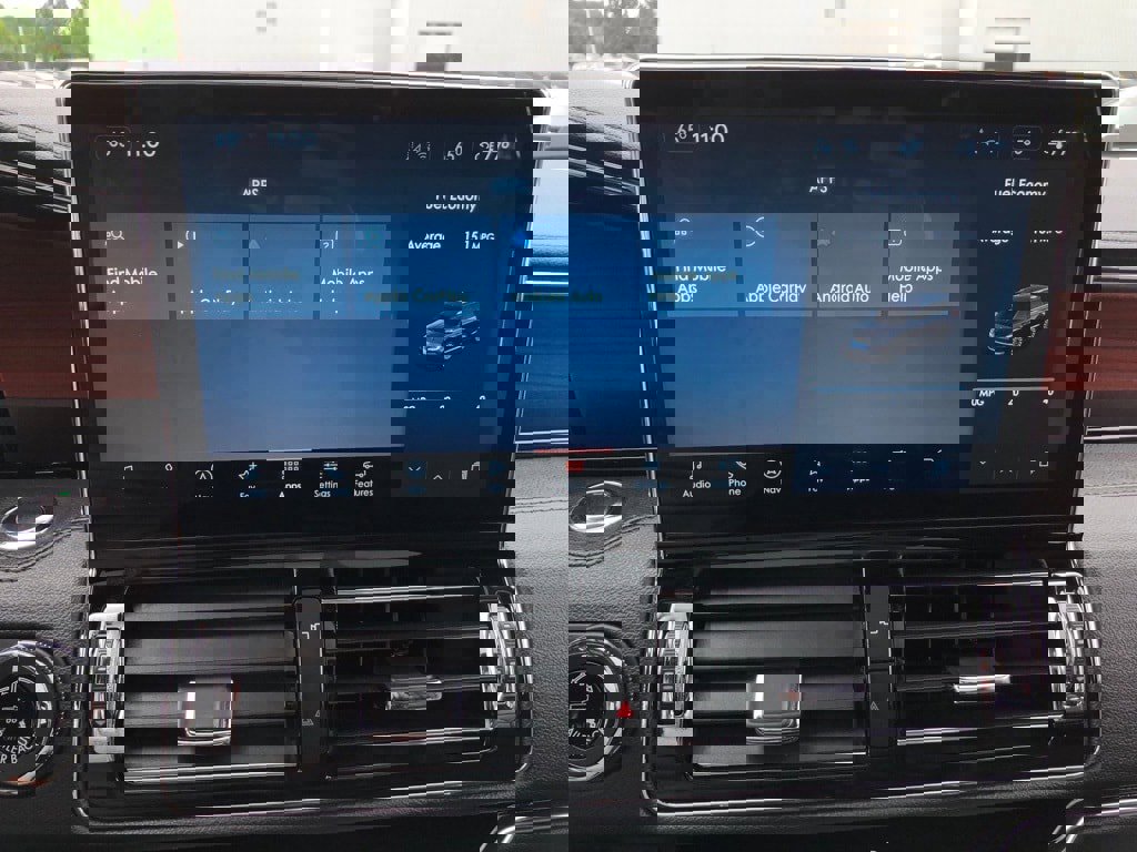 Used 2022 Lincoln Navigator Reserve image 21