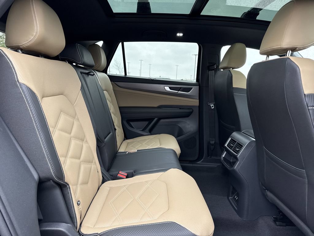 New 2026 Volkswagen Atlas Cross Sport SE image 17