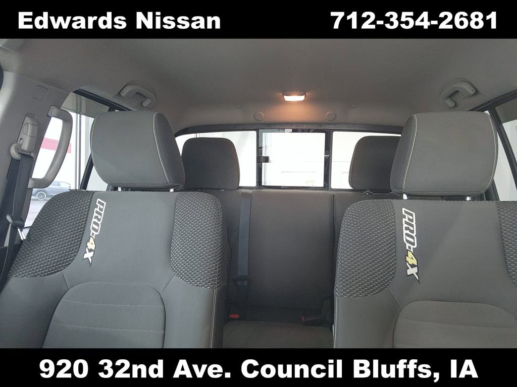 Used 2017 Nissan Frontier PRO-4X image 28