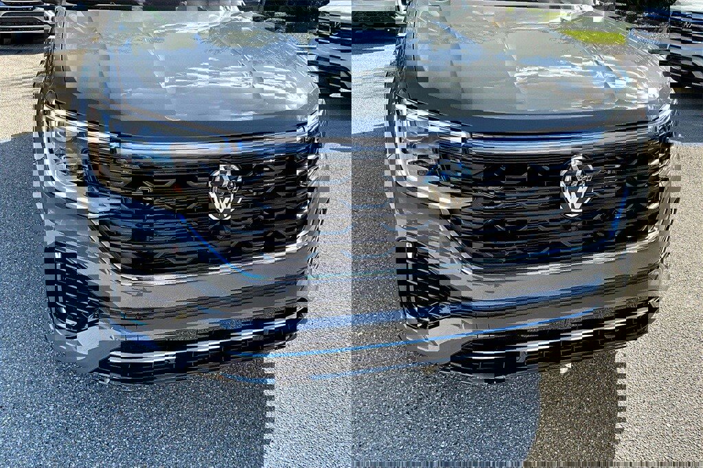New 2026 Volkswagen Atlas Cross Sport SEL Premium R-Line image 11