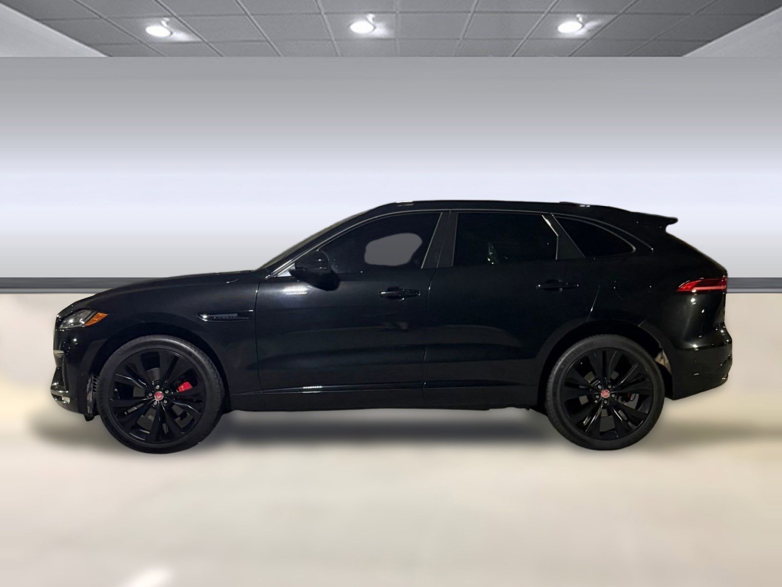 Used 2019 Jaguar F-PACE S AWD/4WD image 2