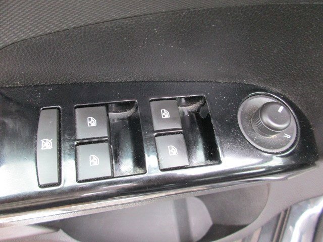 Used 2015 Chevrolet Sonic RS FWD image 17