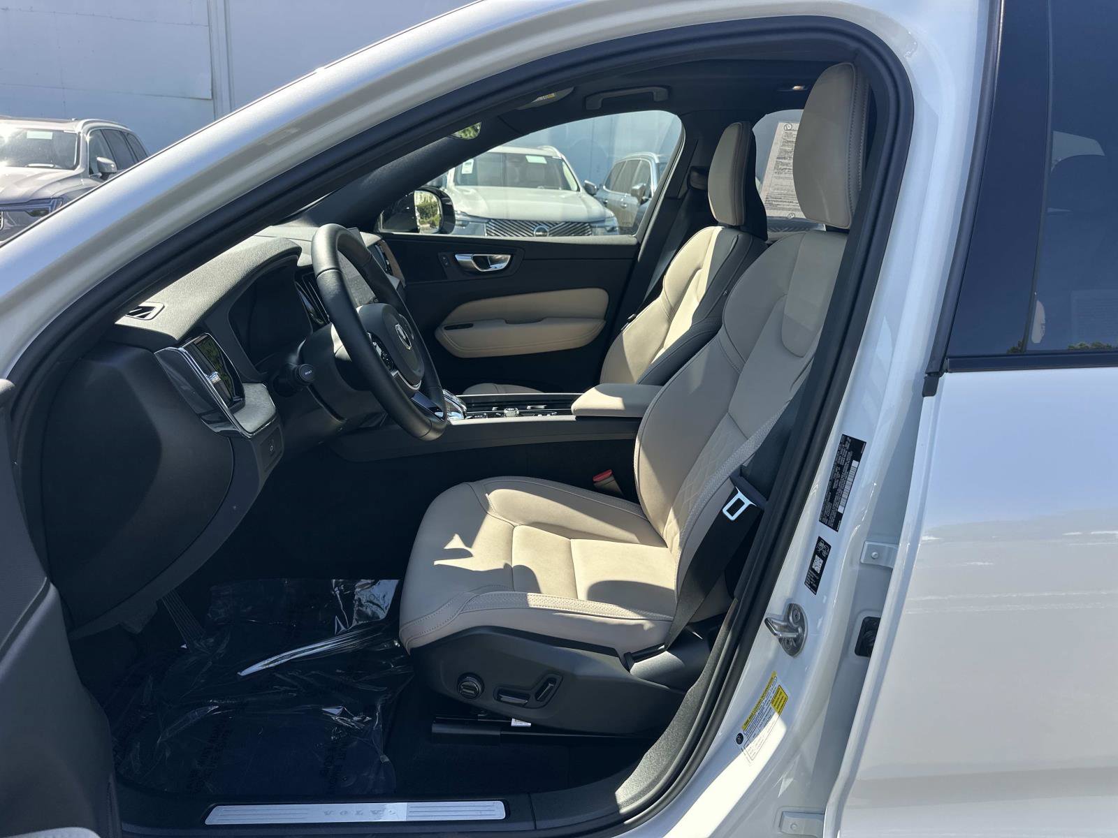 Certified 2026 Volvo XC60 B5 Plus w/ Protection Package Premier image 17