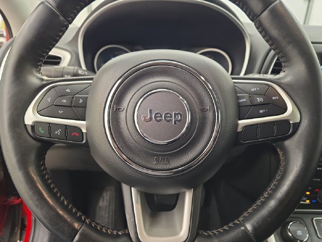 Used 2018 Jeep Compass Latitude w/ Popular Equipment Group AWD/4WD image 30