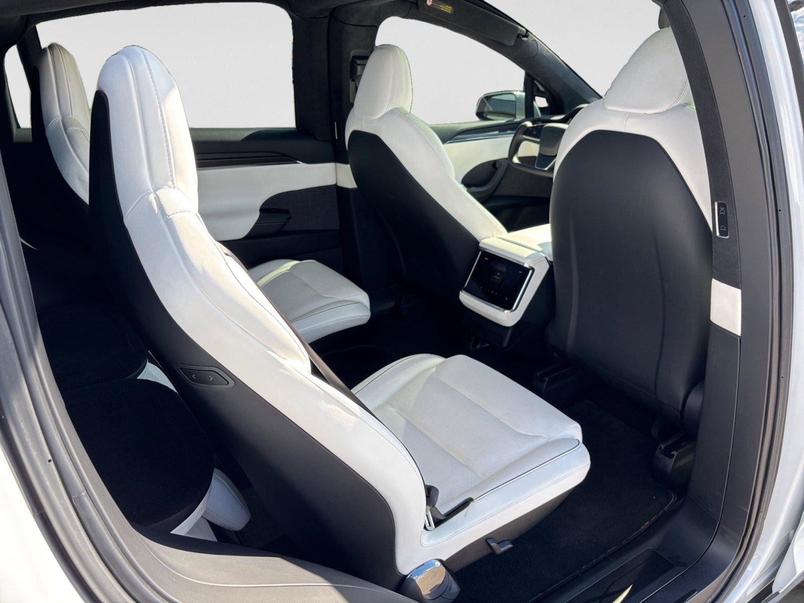 Used 2022 Tesla Model X Plaid AWD/4WD image 45