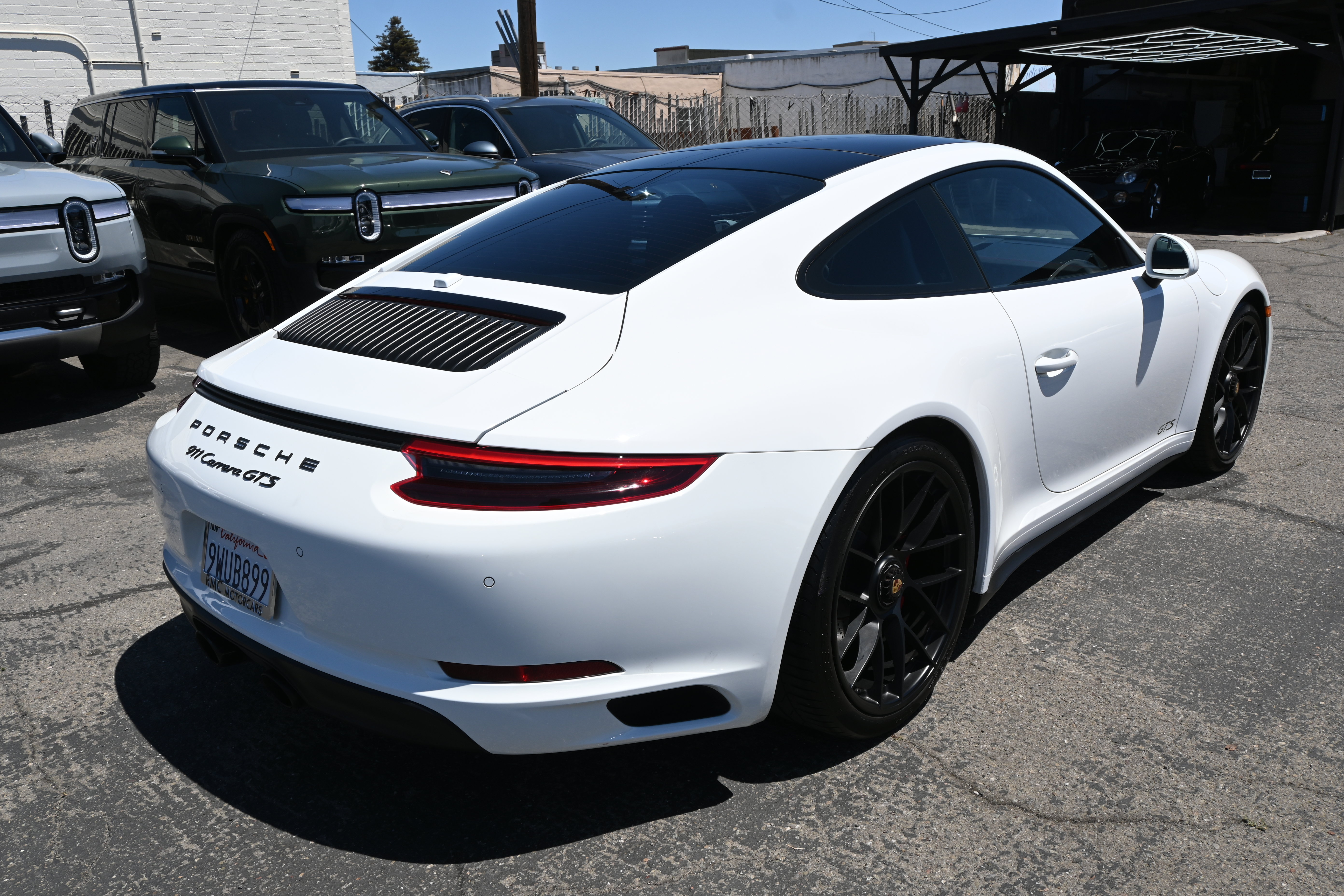 Used 2018 Porsche 911 GT3 RS image 38