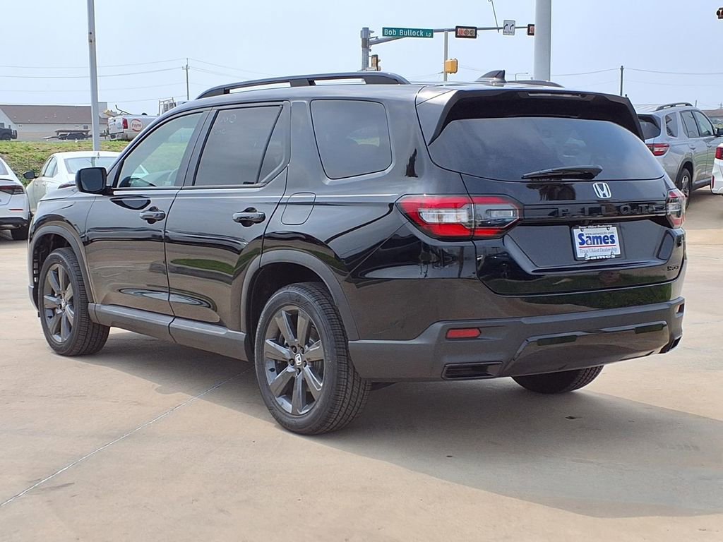 New 2026 Honda Pilot Sport image 5