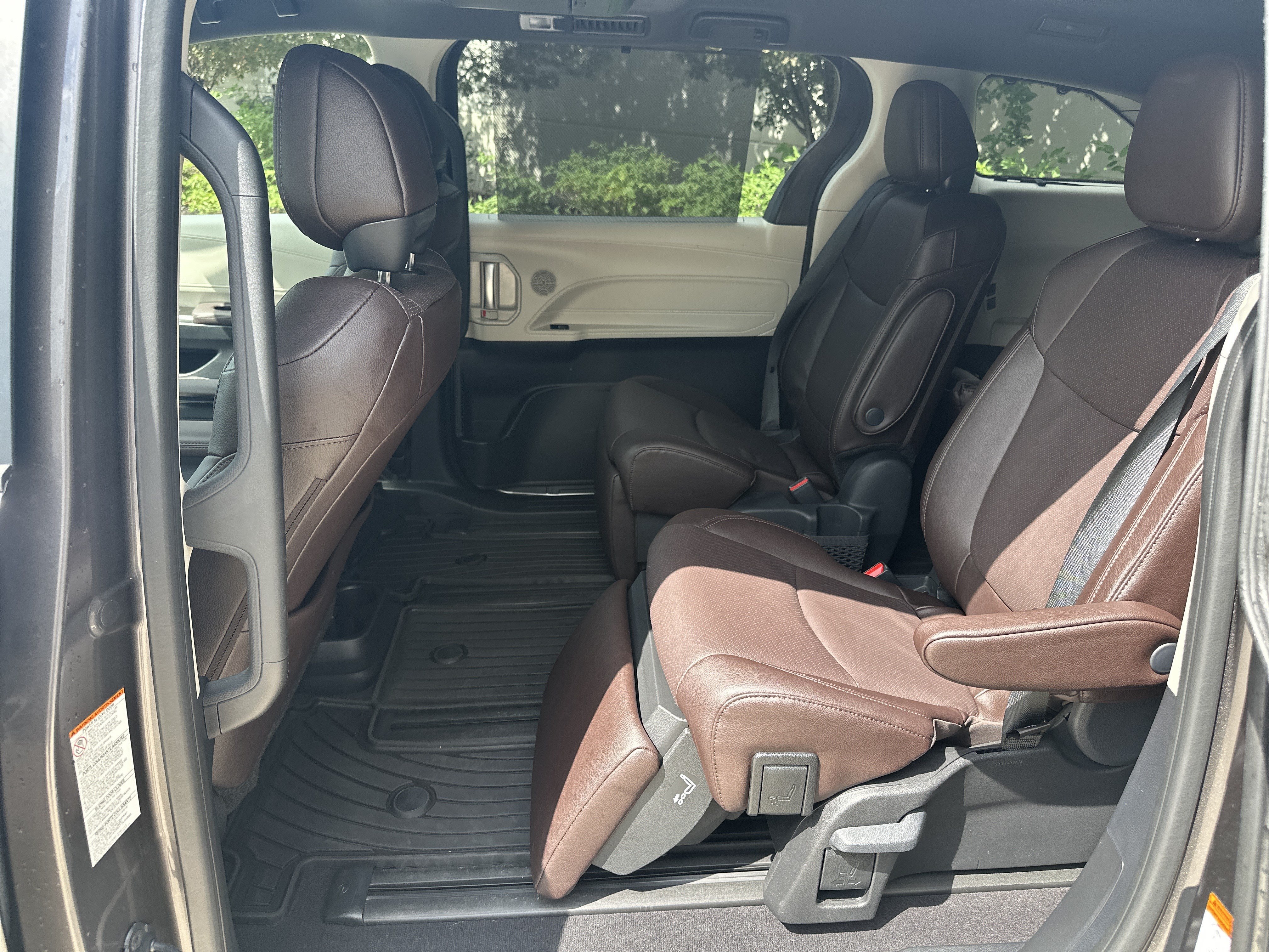 Certified 2024 Toyota Sienna Platinum AWD/4WD image 28