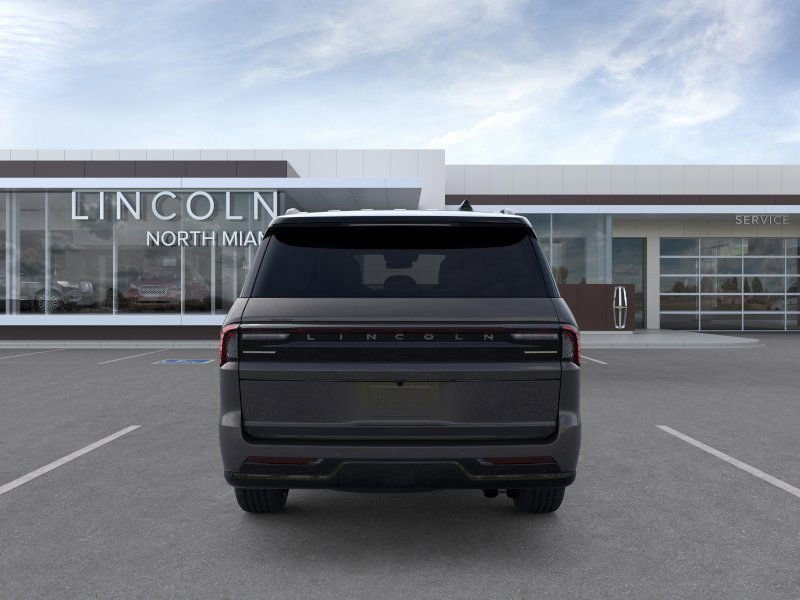 New 2025 Lincoln Navigator L Black Label image 5