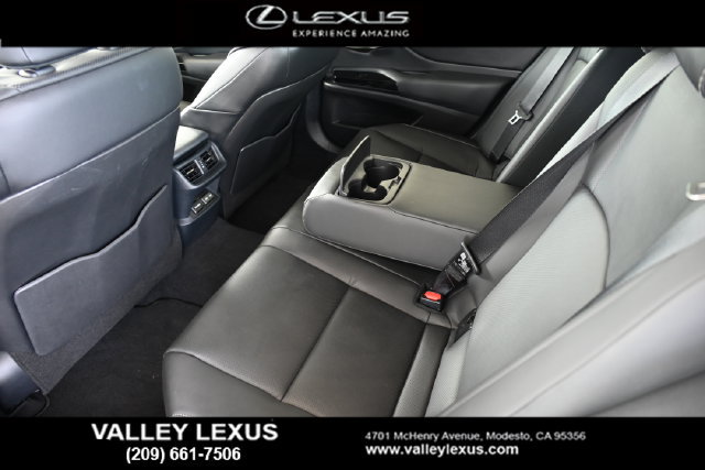 Certified 2025 Lexus ES 300h w/ Premium Package FWD image 17