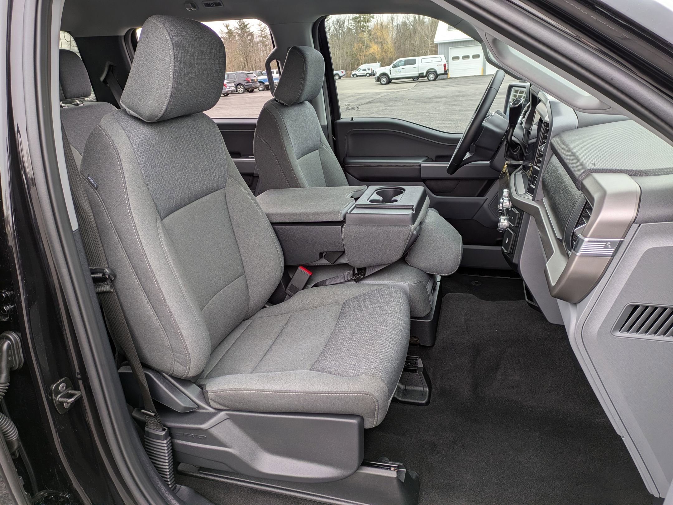 Used 2025 Ford F150 XLT w/ Equipment Group 301A Standard image 20