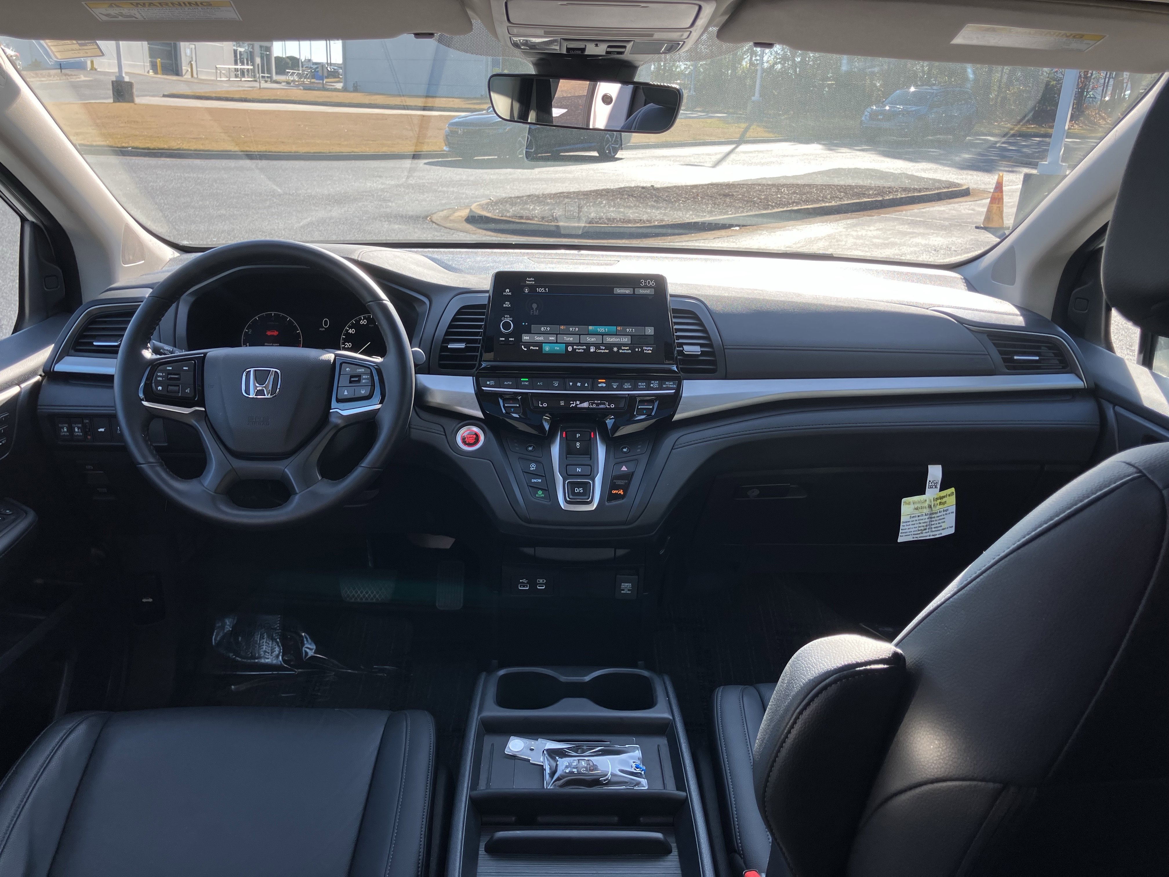 Used 2025 Honda Odyssey EX-L image 32