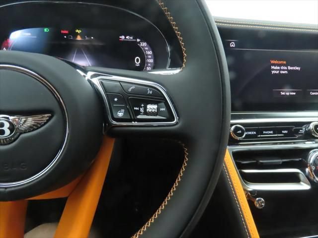 Used 2025 Bentley Flying Spur Plug-In Hybrid AWD/4WD image 12
