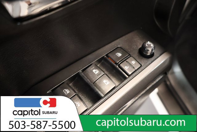 Used 2022 Toyota Tacoma TRD Off-Road w/ Technology Package AWD/4WD image 11