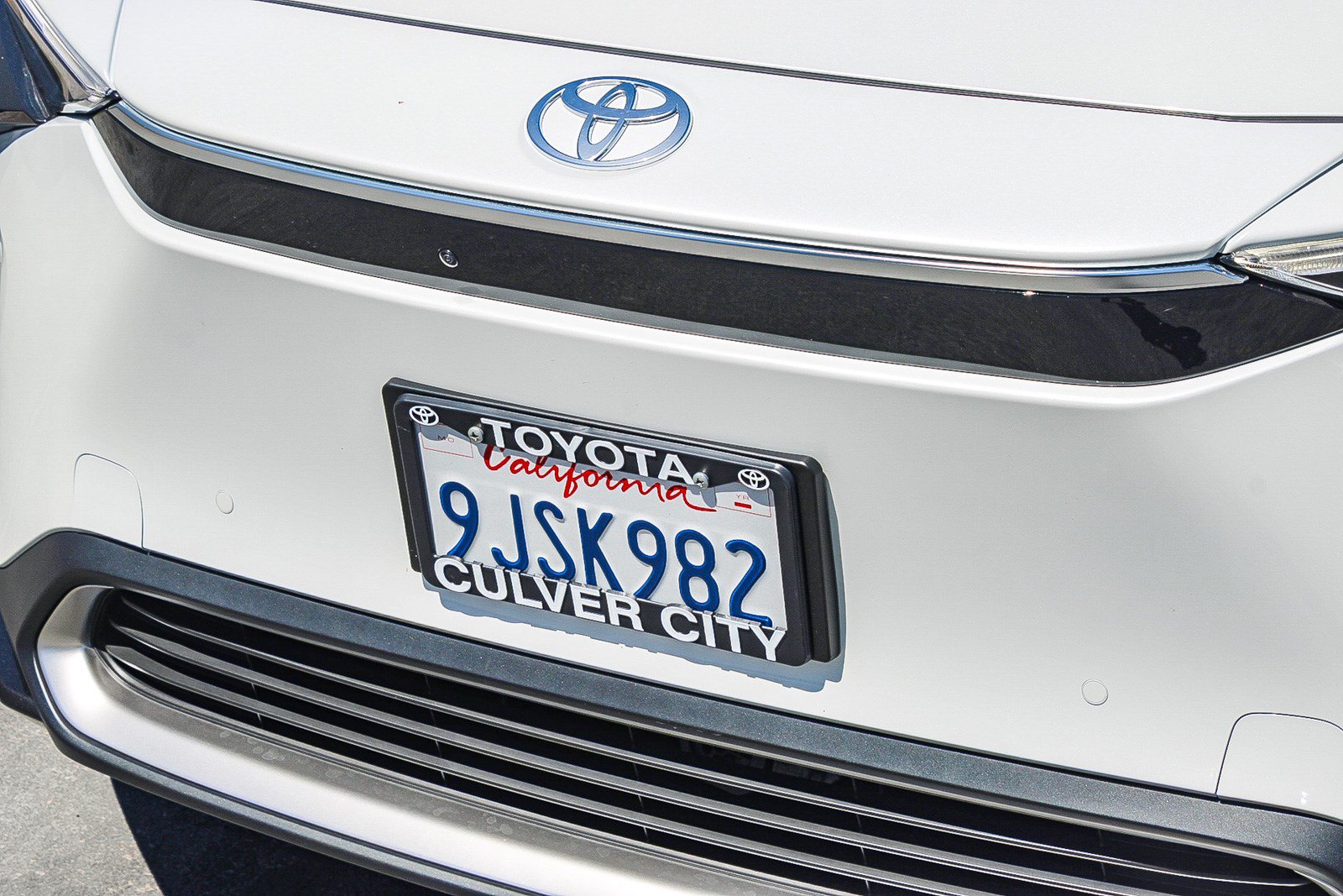 Certified 2023 Toyota bZ4X FWD w/ Weather Package image 6