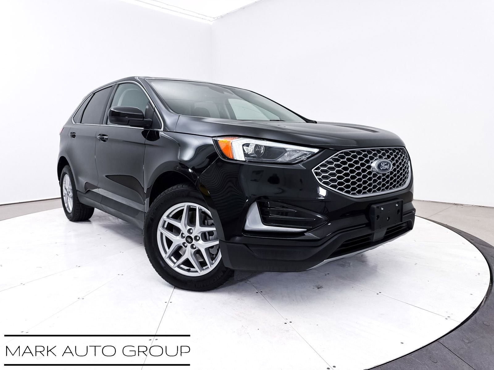Used 2024 Ford Edge SEL