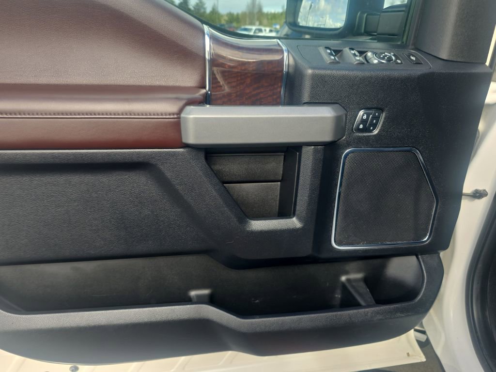 Used 2017 Ford F250 Platinum w/ Platinum Ultimate Package image 10