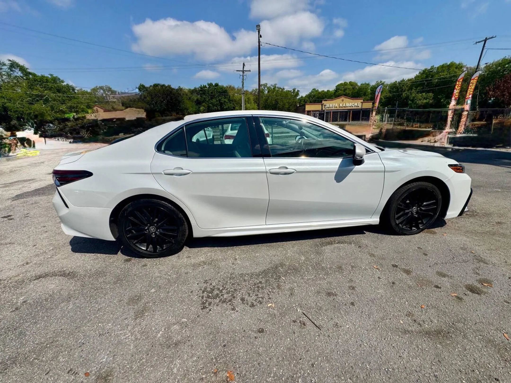 Used 2024 Toyota Camry XSE FWD image 7