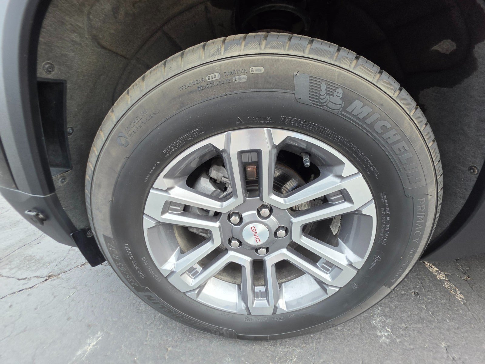 Used 2025 GMC Terrain Elevation w/ Technology Package II AWD/4WD image 10