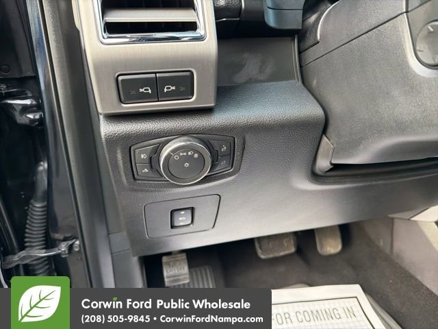 Used 2016 Ford F150 Platinum w/ Technology Package image 15