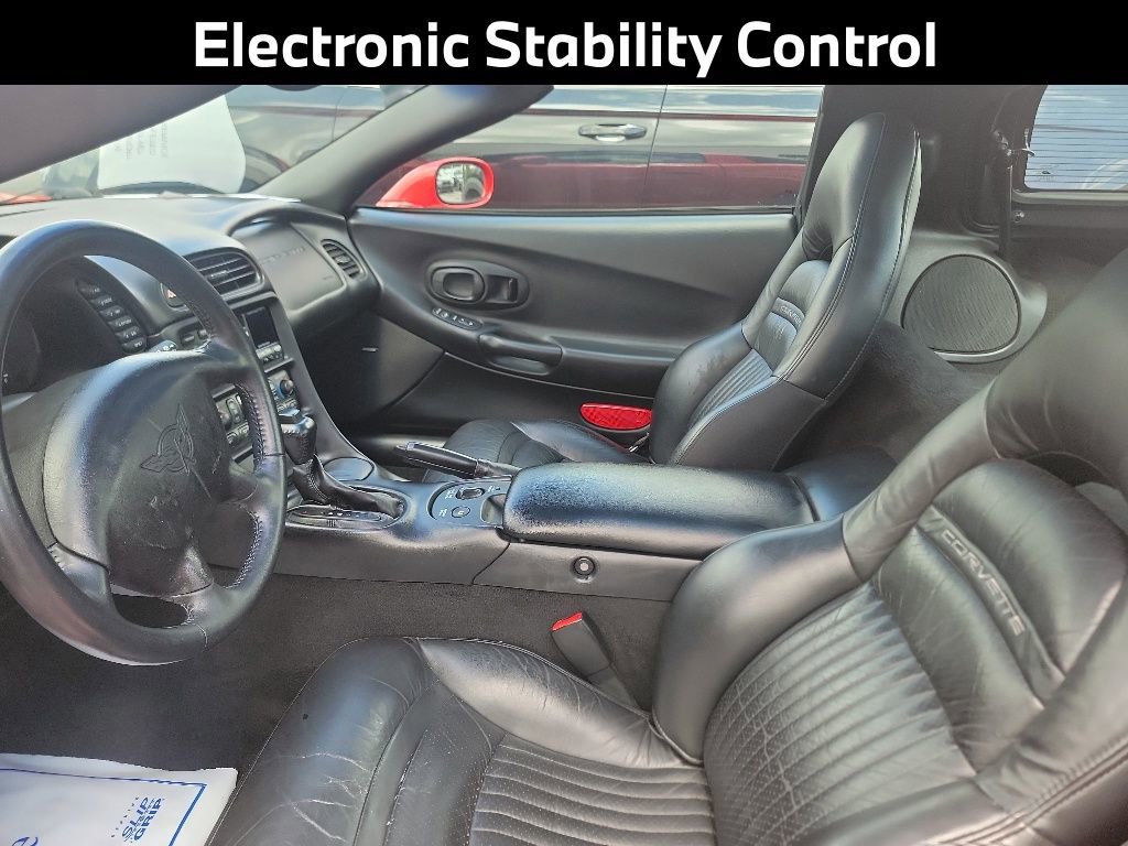 Used 2004 Chevrolet Corvette Coupe w/ Roof Package RWD image 10