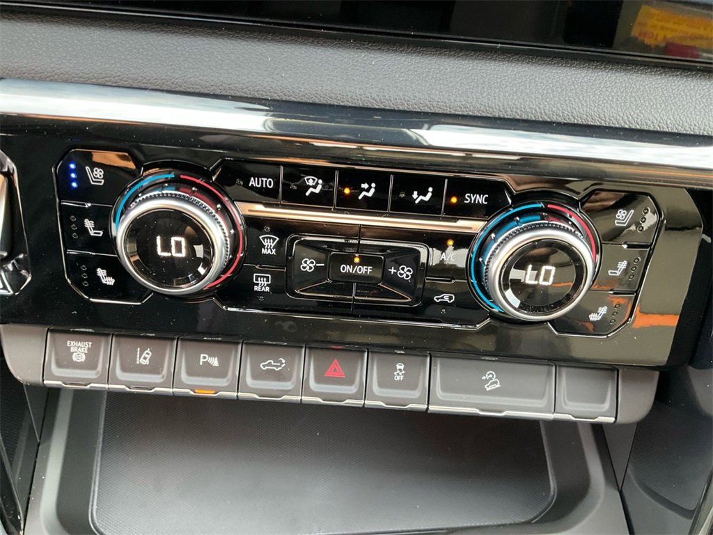 New 2026 GMC Sierra 2500 AT4 image 21