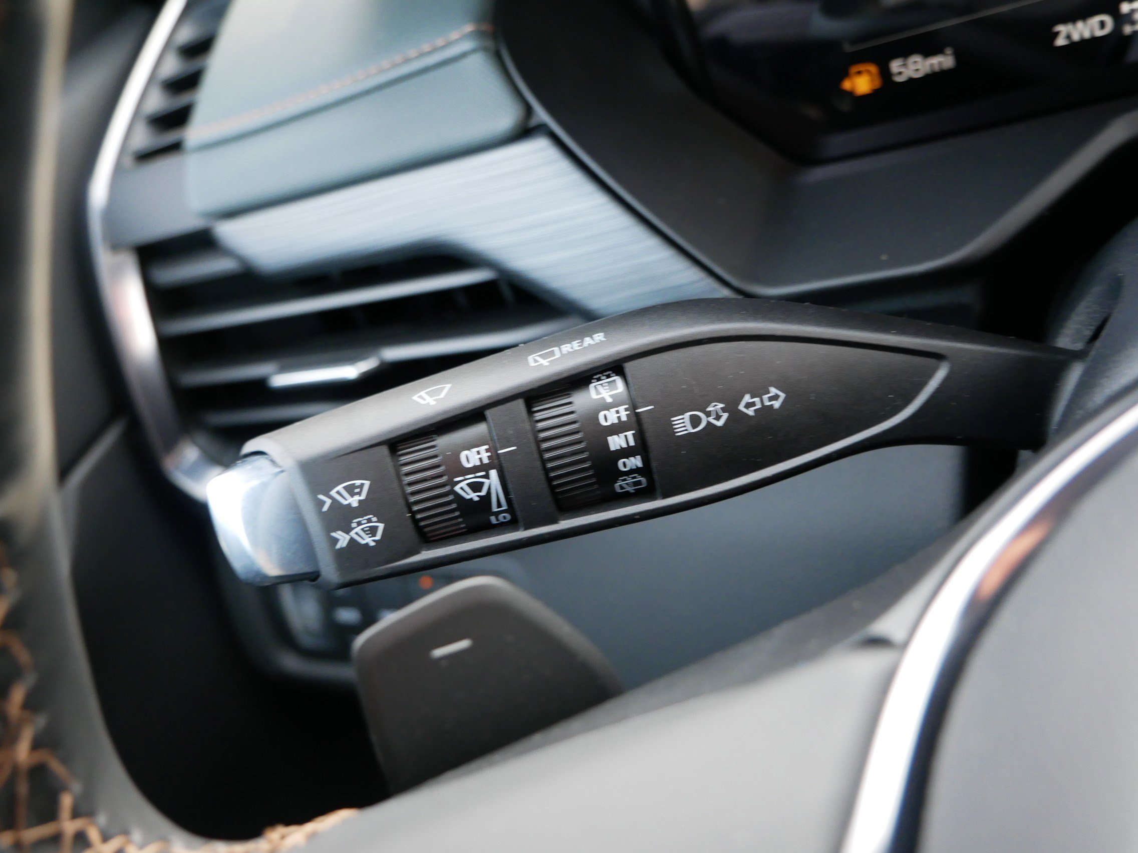 New 2026 GMC Acadia AT4 w/ Luxury Package image 25