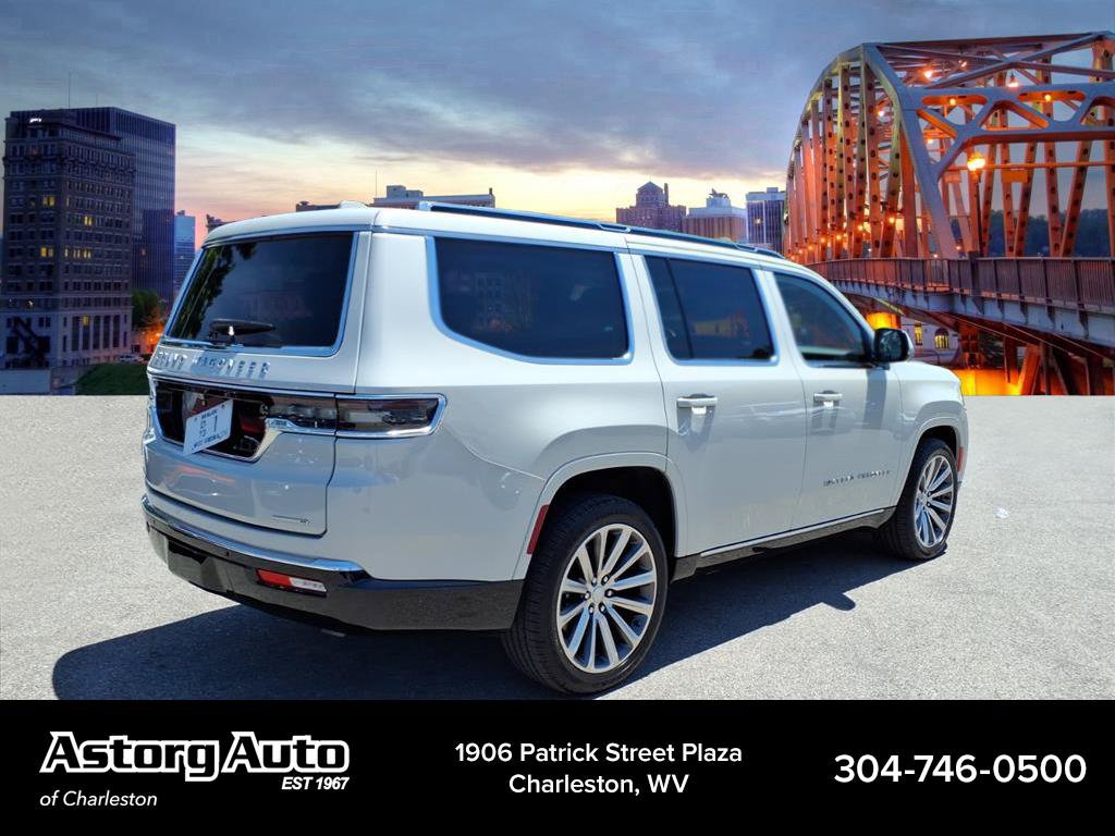 Used 2022 Jeep Grand Wagoneer Series II AWD/4WD image 3