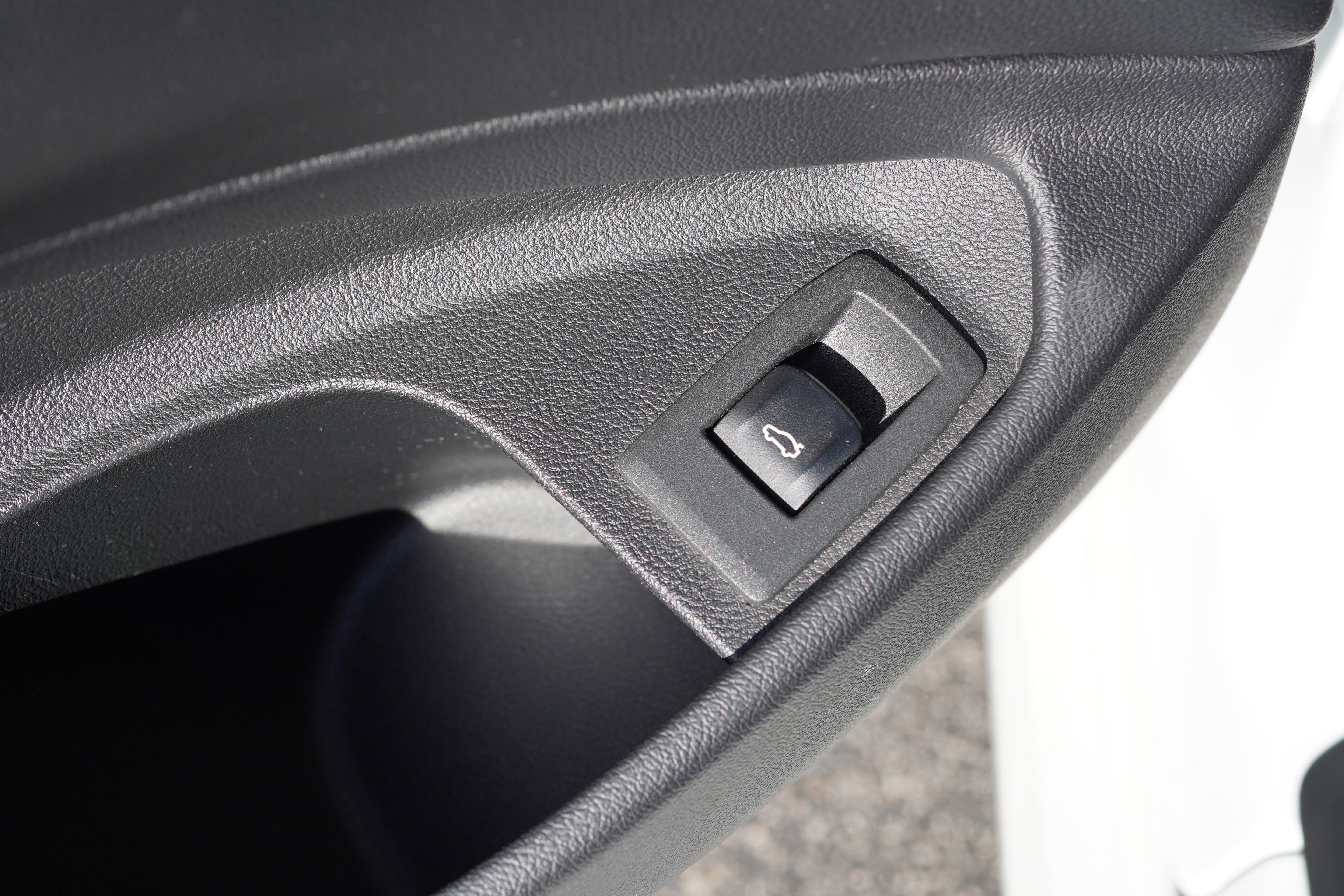 Used 2022 BMW 440i xDrive Convertible w/ Premium Package image 29