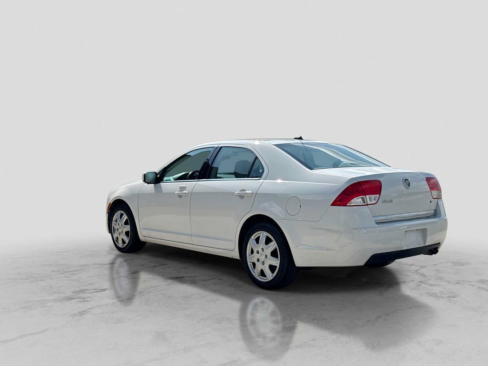Used 2010 Mercury Milan FWD image 4