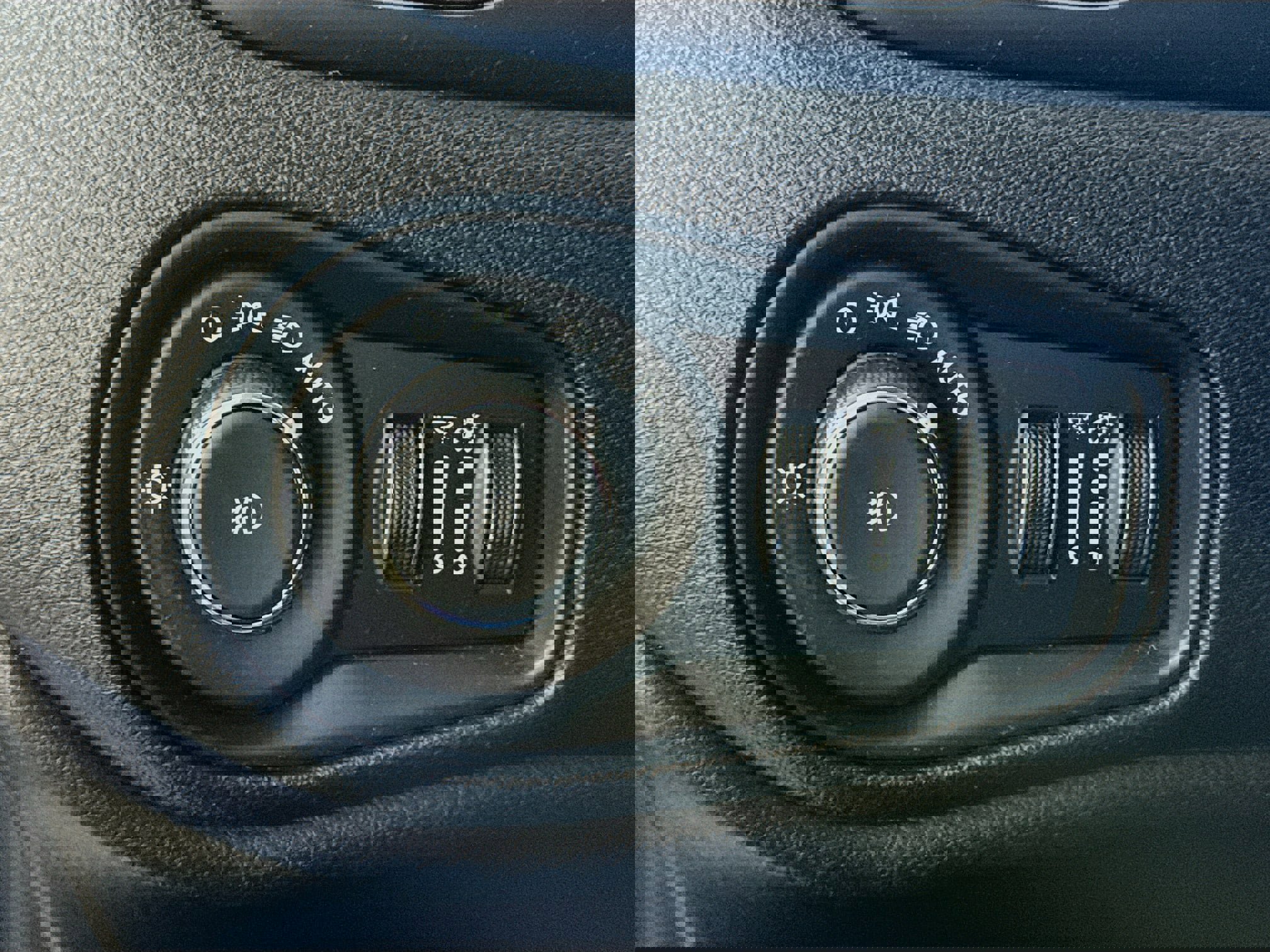 Used 2021 Jeep Renegade Limited image 13