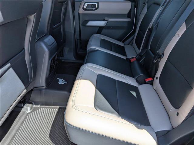 Certified 2022 Ford Bronco Wildtrak AWD/4WD image 18