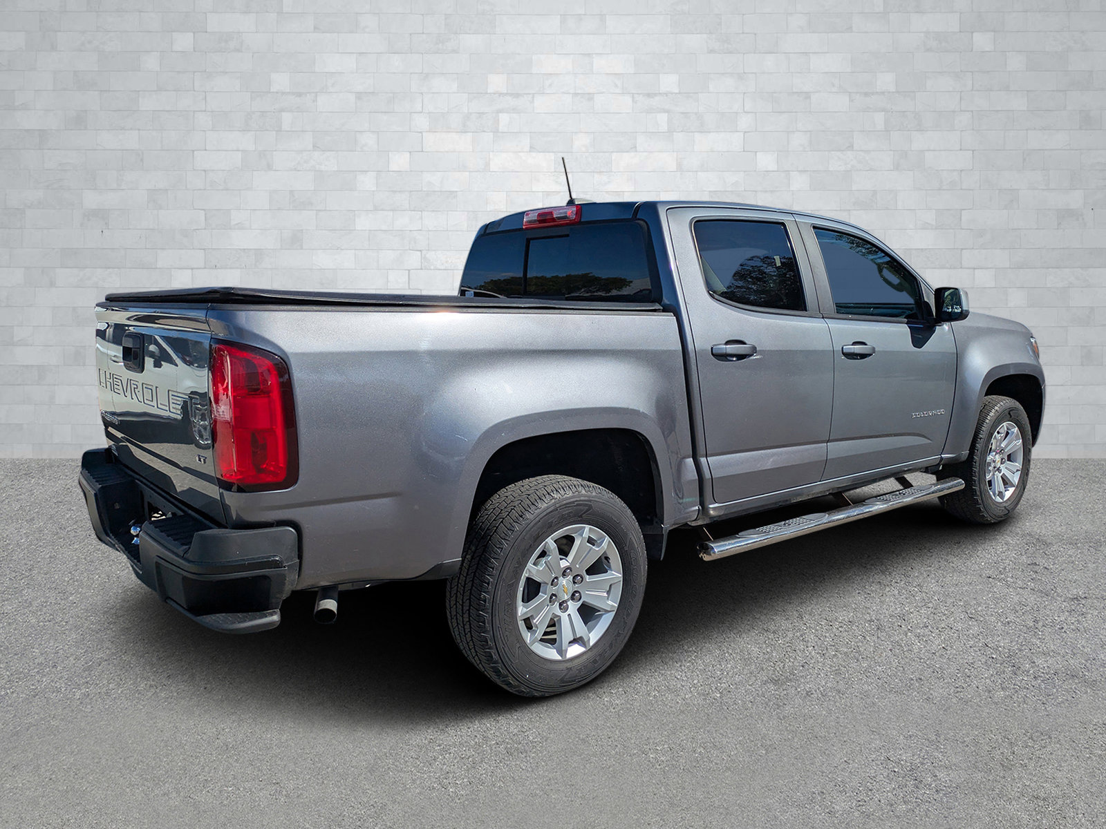 Used 2021 Chevrolet Colorado LT w/ LT Convenience Package image 5