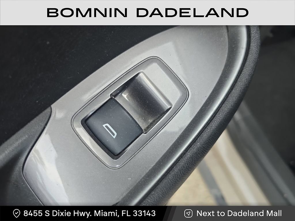 Used 2022 Chevrolet Malibu LS image 12
