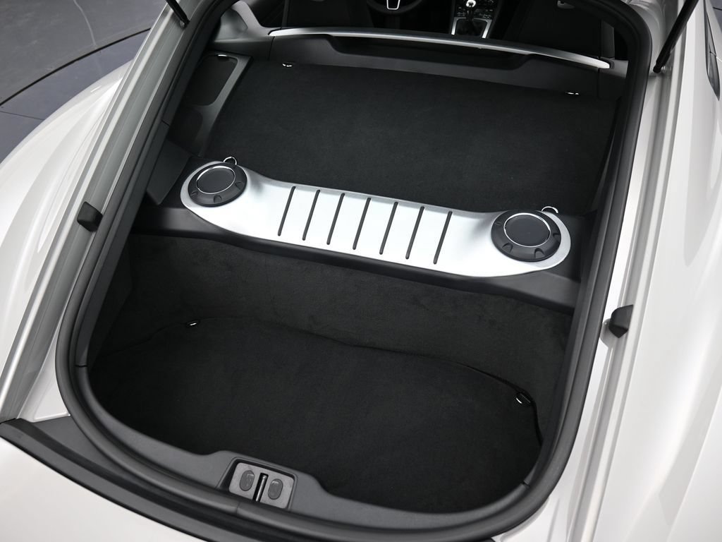 Certified 2024 Porsche 718 Cayman RWD image 28
