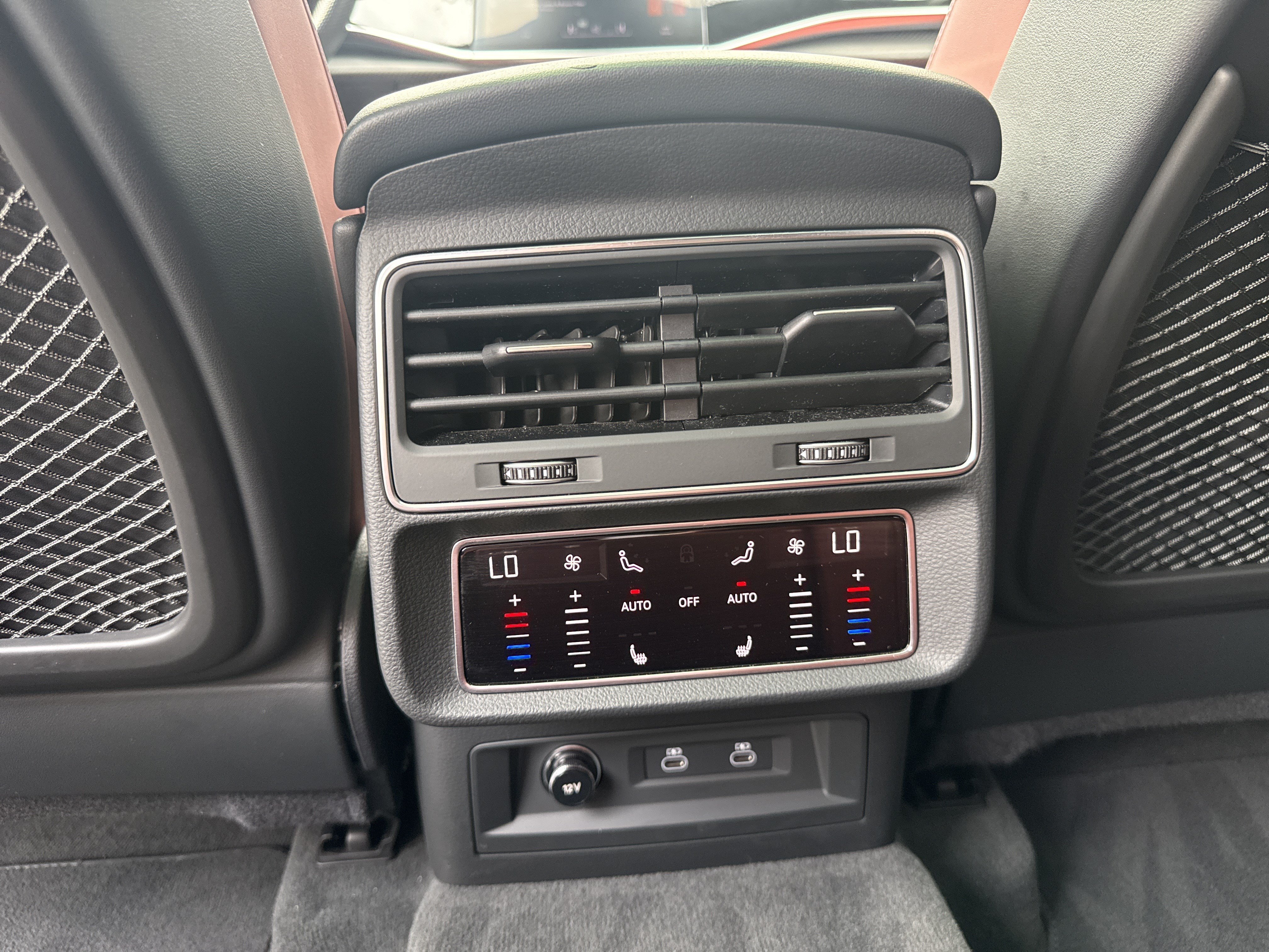 Used 2024 Audi SQ8 Prestige w/ Prestige Package AWD/4WD image 61
